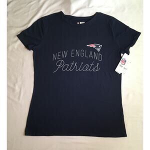 NFL Team New England Patriots T-Shirt Women's Small Navy Cursive lettering